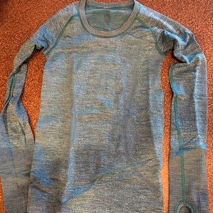 Lululemon swiftly tech long sleeve crew neck shirt
